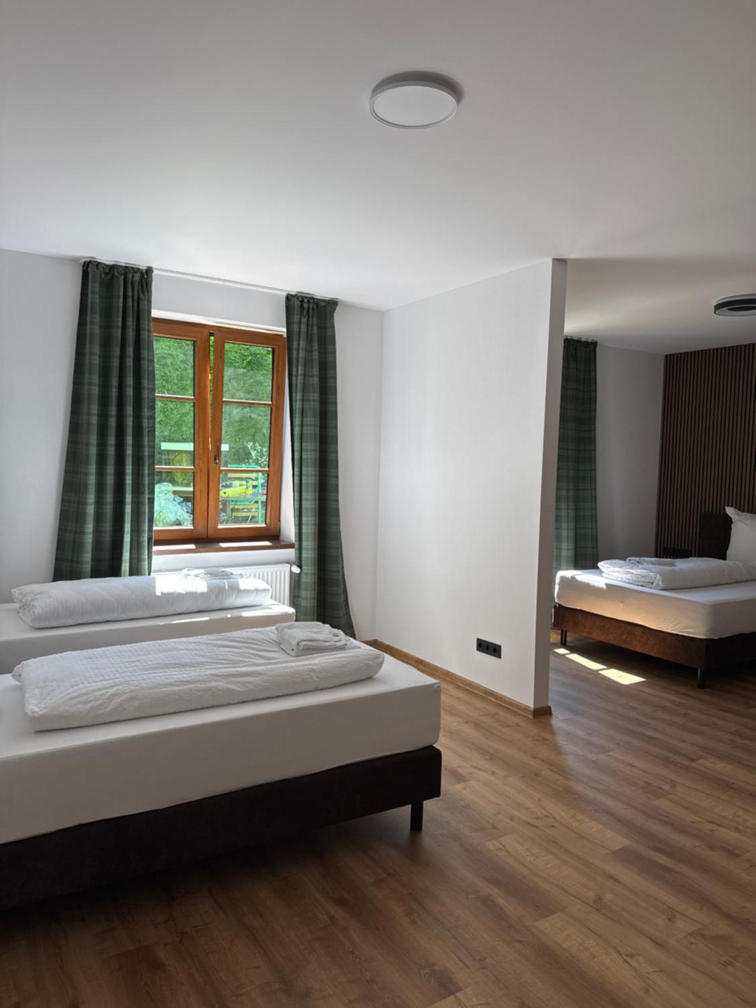 Hotel Am Schloss - Frankfurt An Der Oder Buitenkant foto