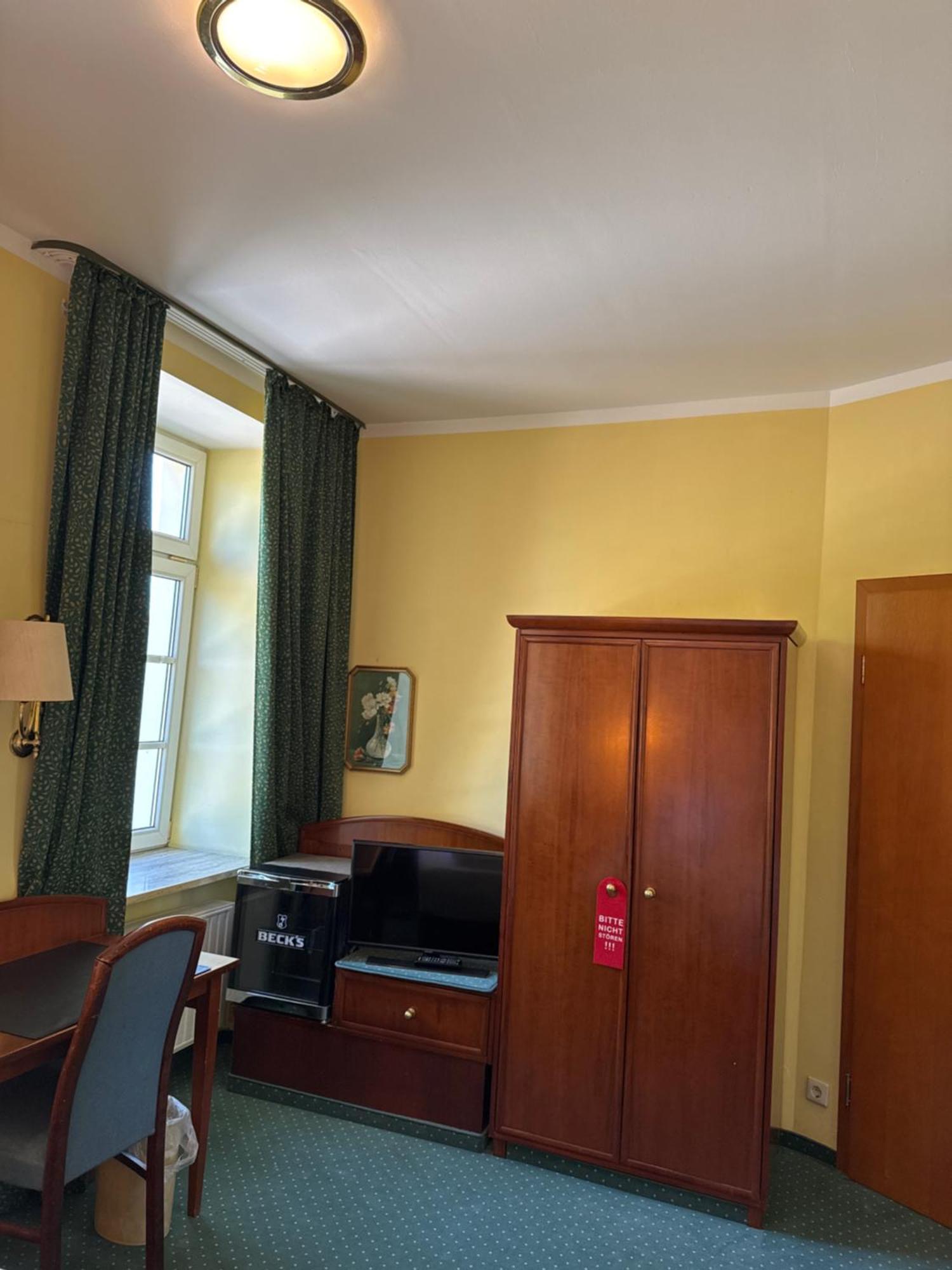 Hotel Am Schloss - Frankfurt An Der Oder Buitenkant foto